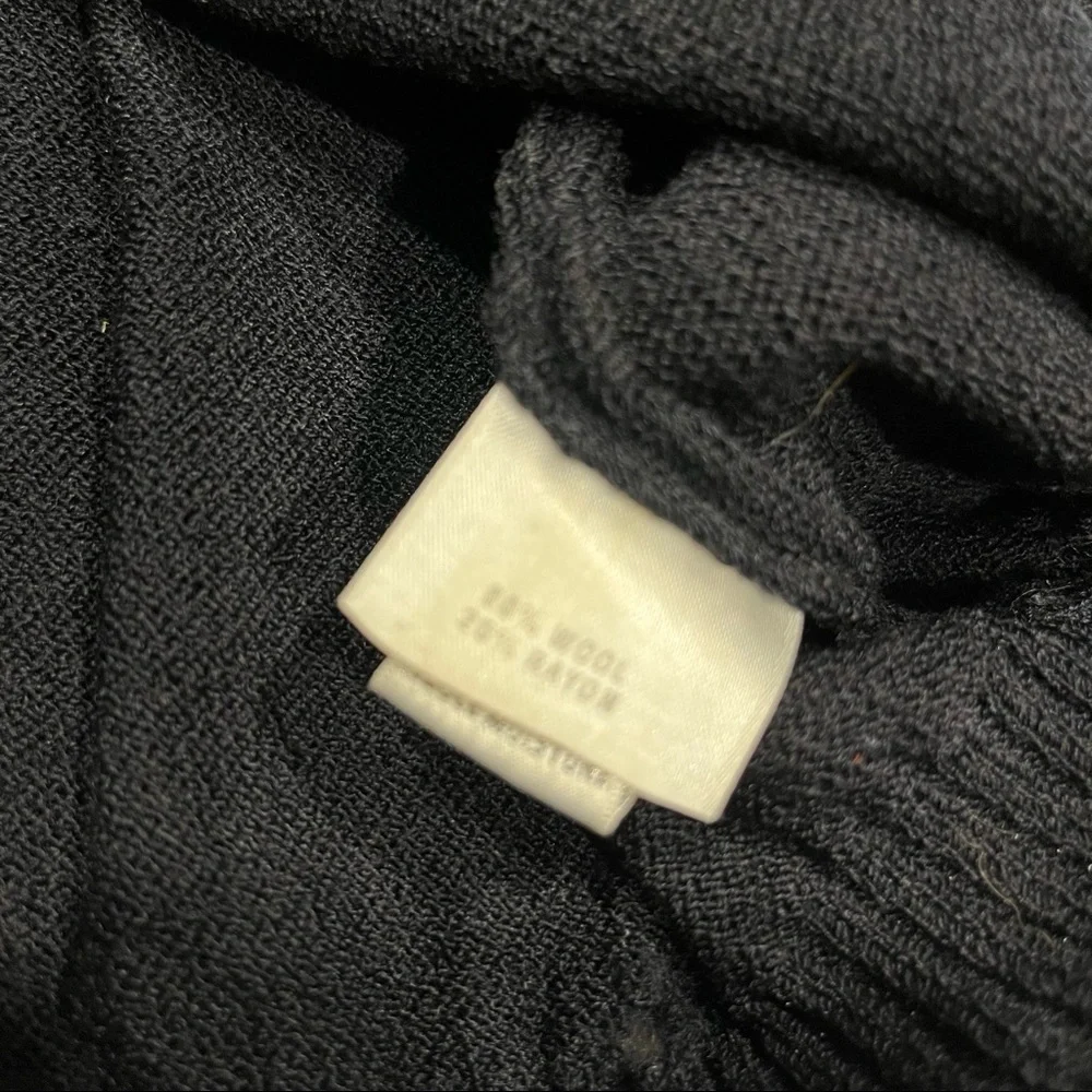 St. John Sport Black V Neck Sweater Top